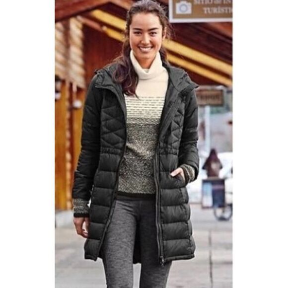 Athleta Black and Cream Turtleneck Sweater Sz. XS - Picture 1 of 5